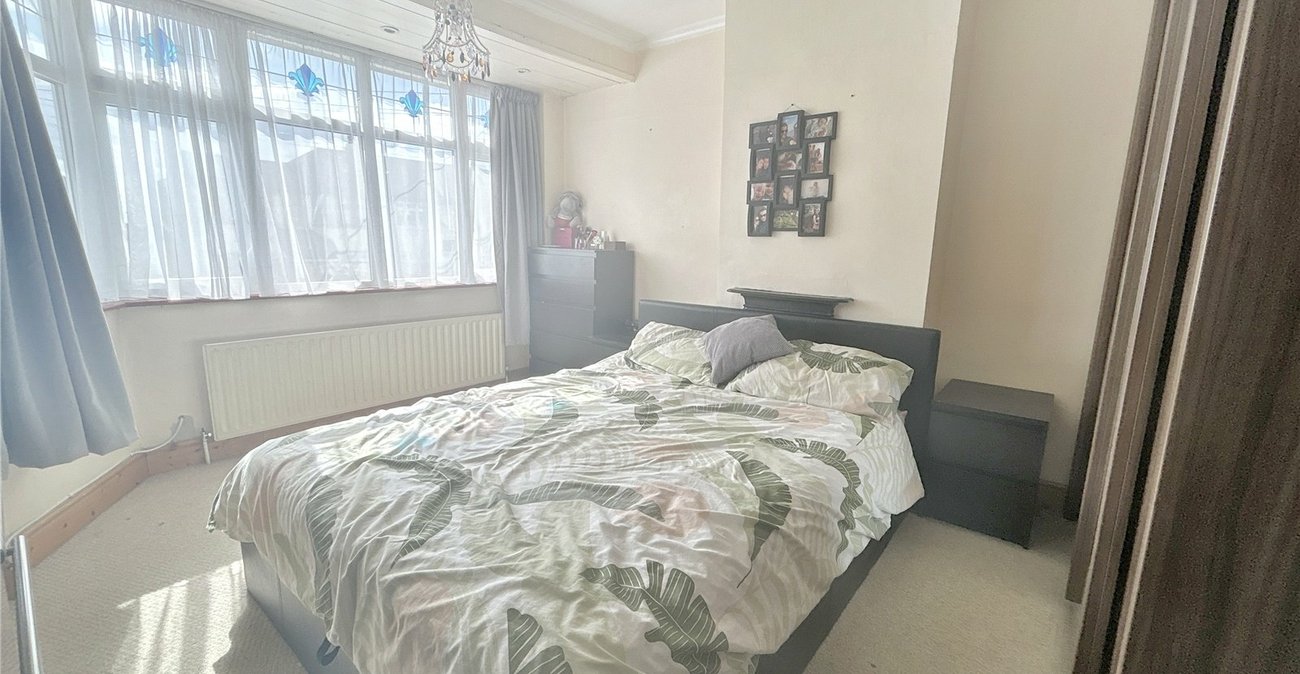 3 bedroom house for sale in Welling | Robinson Jackson