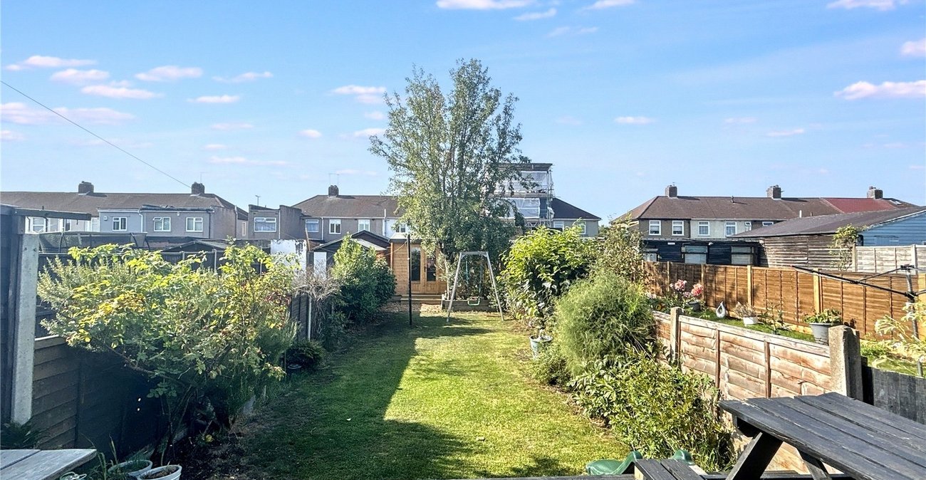 3 bedroom house for sale in Welling | Robinson Jackson