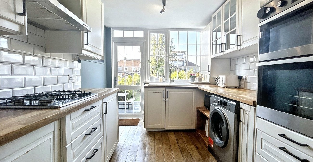 3 bedroom house for sale in Welling | Robinson Jackson