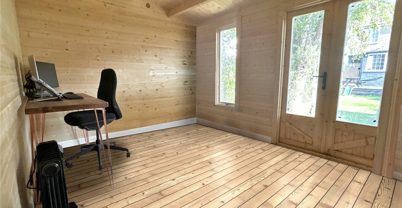 3 bedroom house for sale in Welling | Robinson Jackson