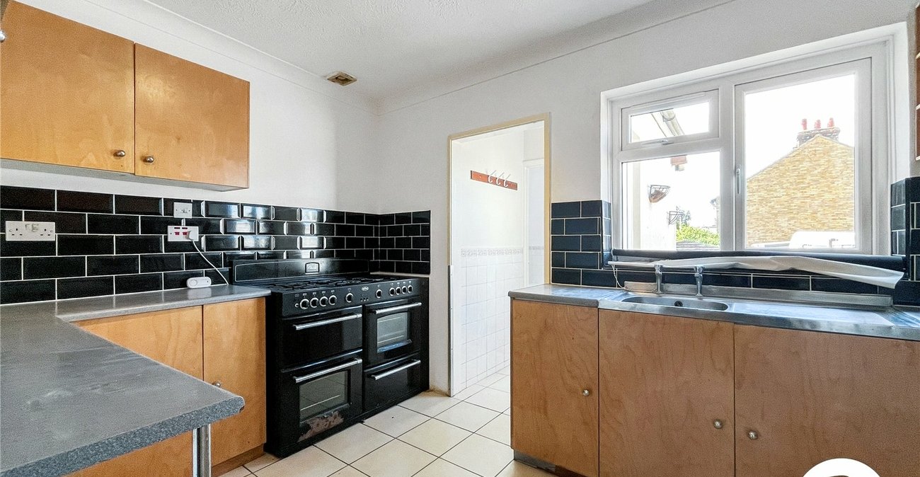 2 bedroom house for sale in Sittingbourne | Robinson Michael & Jackson