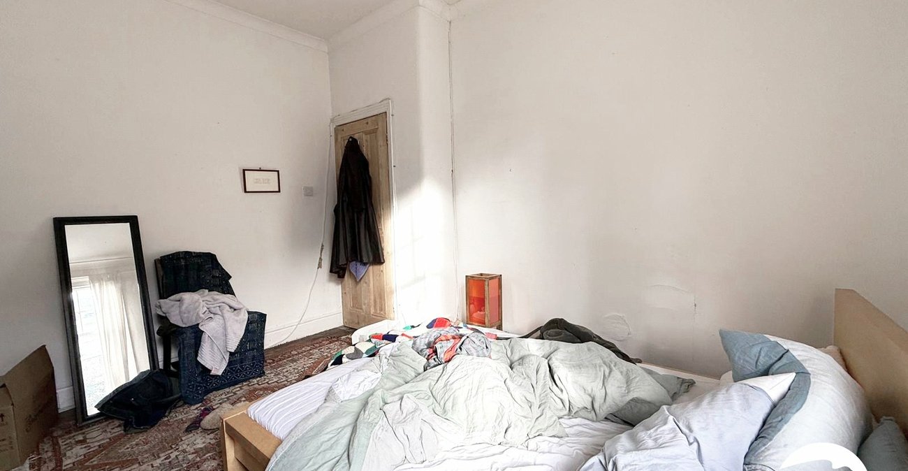 3 bedroom house for sale in Ladywell | Robinson Jackson