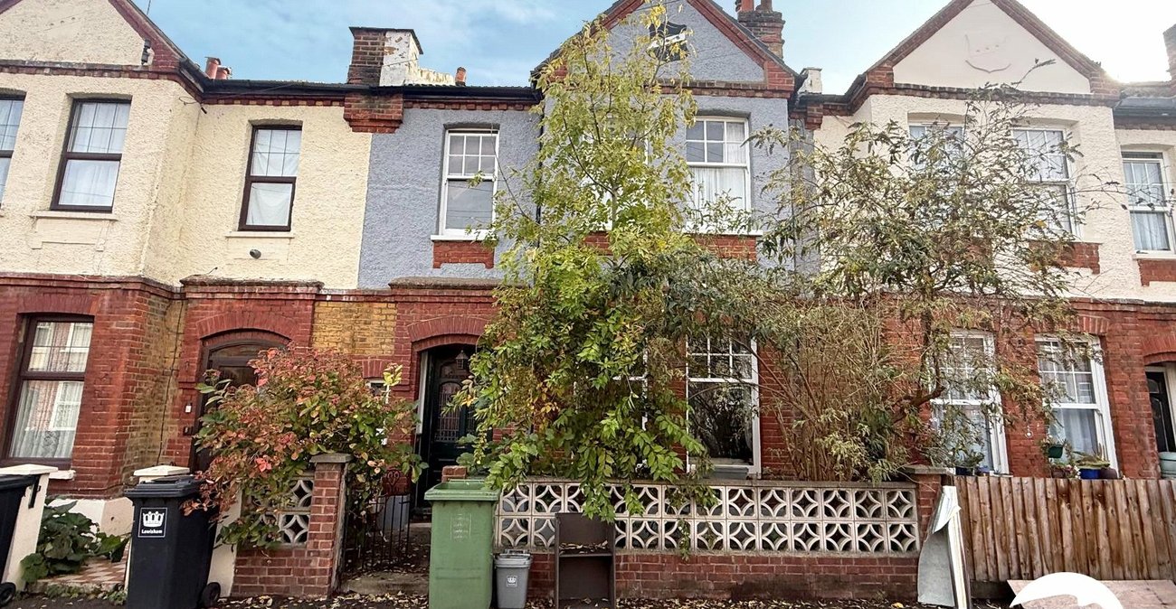 3 bedroom house for sale in Ladywell | Robinson Jackson