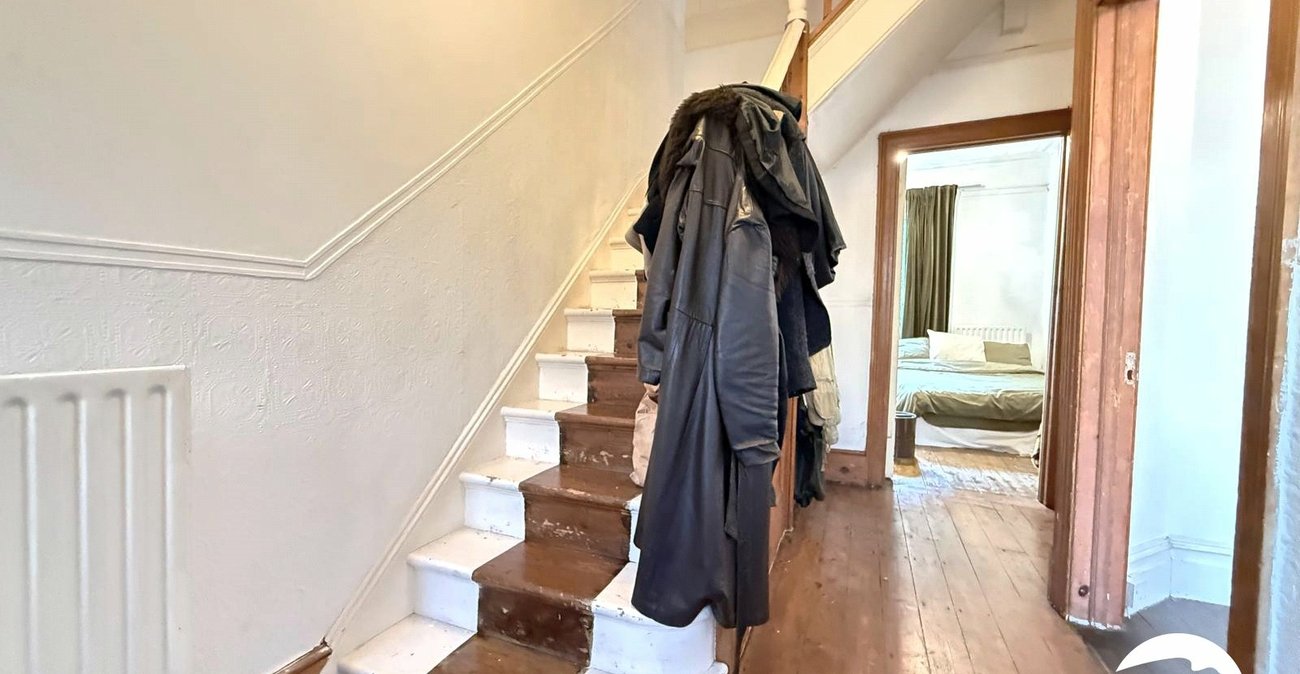 3 bedroom house for sale in Ladywell | Robinson Jackson