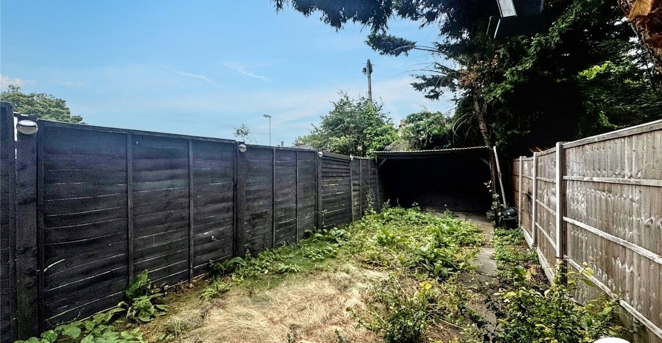 2 bedroom house for sale in Maidstone | Robinson Michael & Jackson