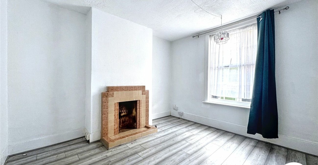 2 bedroom house for sale in Maidstone | Robinson Michael & Jackson