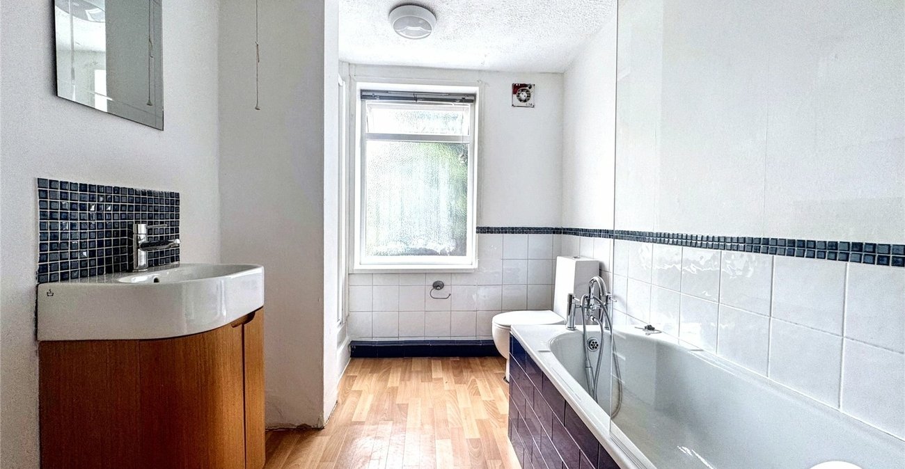 2 bedroom house for sale in Maidstone | Robinson Michael & Jackson