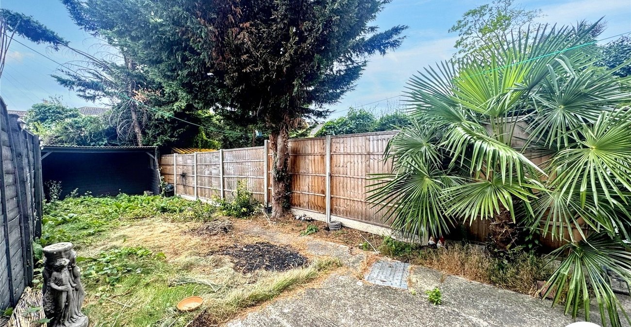 2 bedroom house for sale in Maidstone | Robinson Michael & Jackson