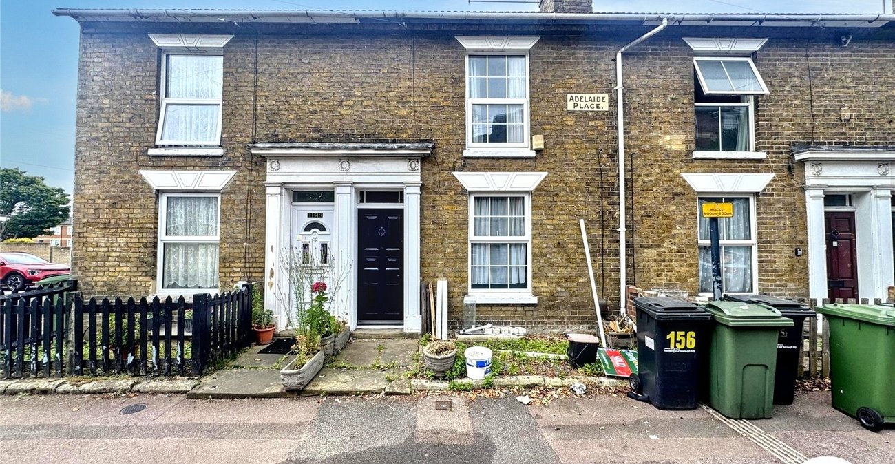 2 bedroom house for sale in Maidstone | Robinson Michael & Jackson