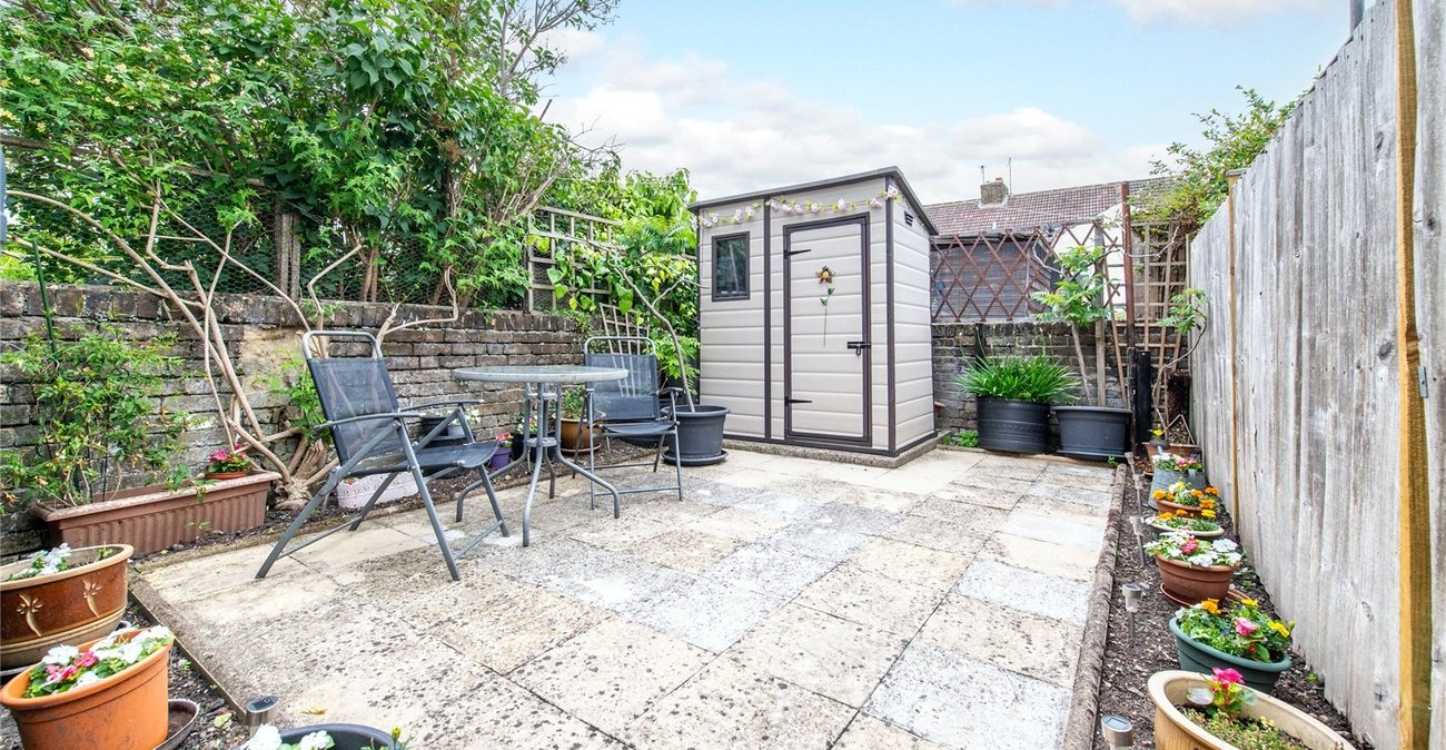 2 bedroom house for sale in Sittingbourne | Robinson Michael & Jackson