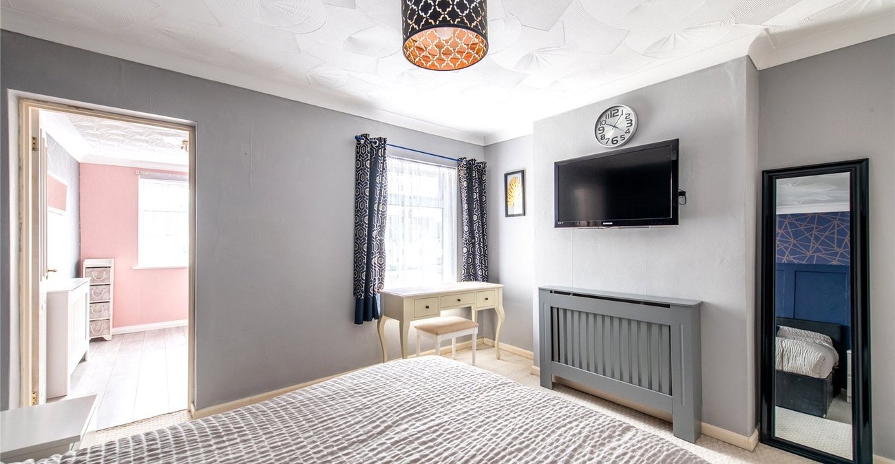 2 bedroom house for sale in Sittingbourne | Robinson Michael & Jackson