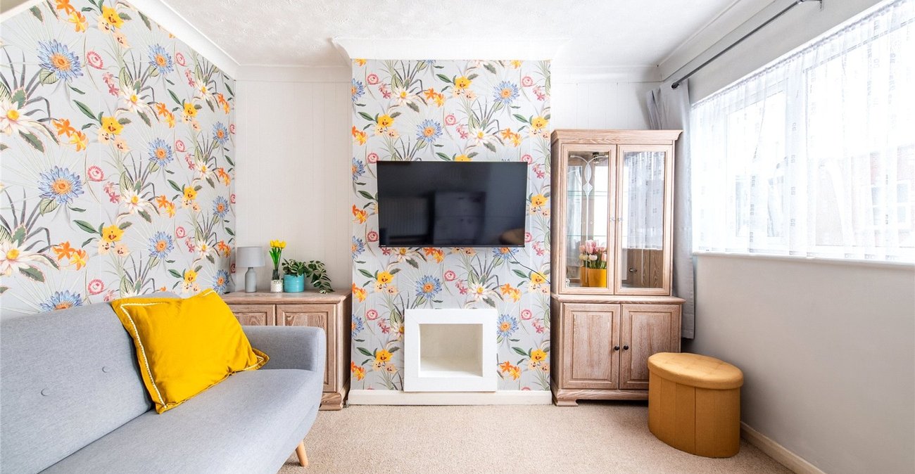 2 bedroom house for sale in Sittingbourne | Robinson Michael & Jackson