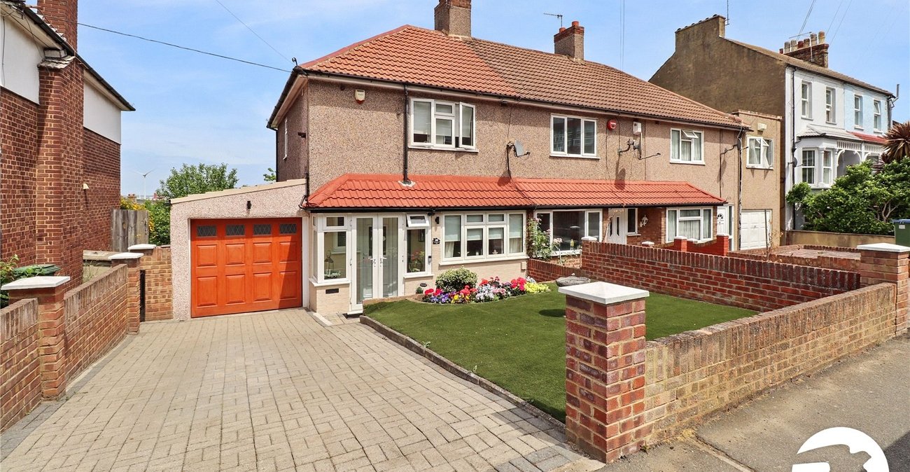 2 bedroom house for sale in Belvedere | Robinson Jackson