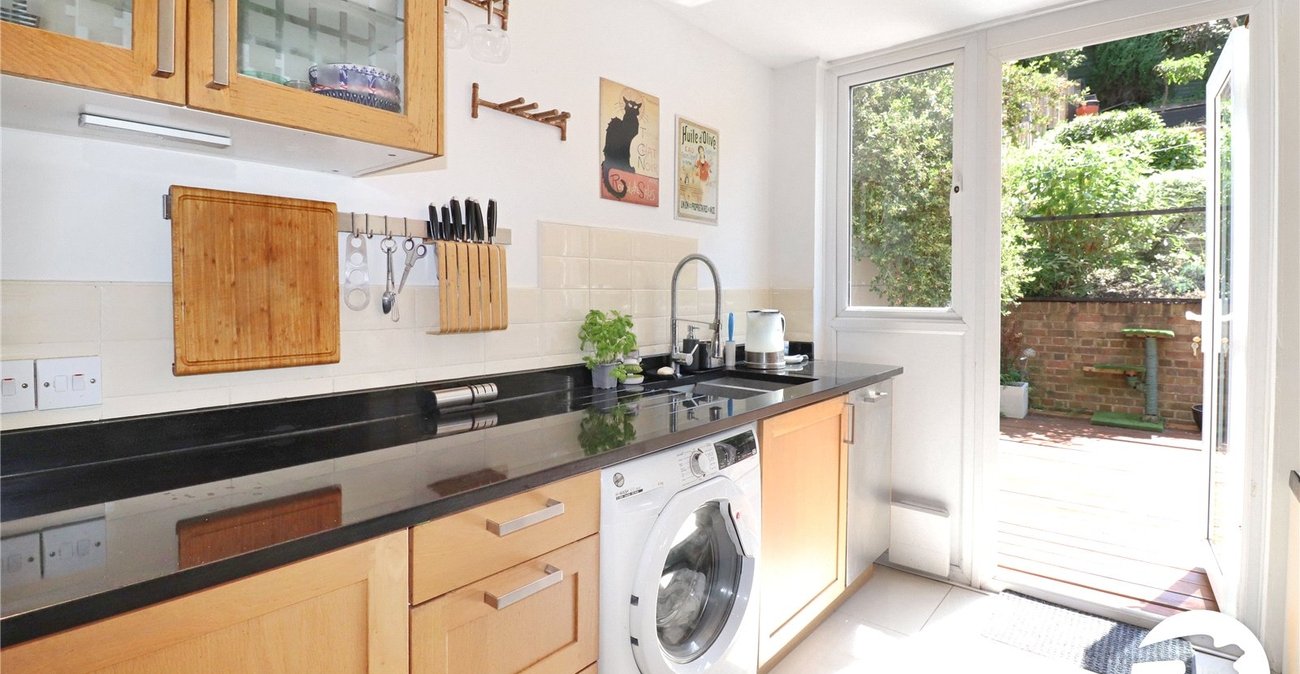 2 bedroom house for sale in Belvedere | Robinson Jackson