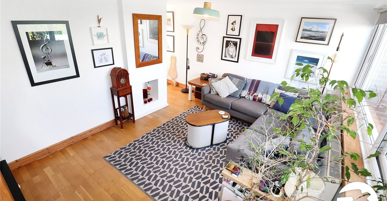 2 bedroom house for sale in Belvedere | Robinson Jackson