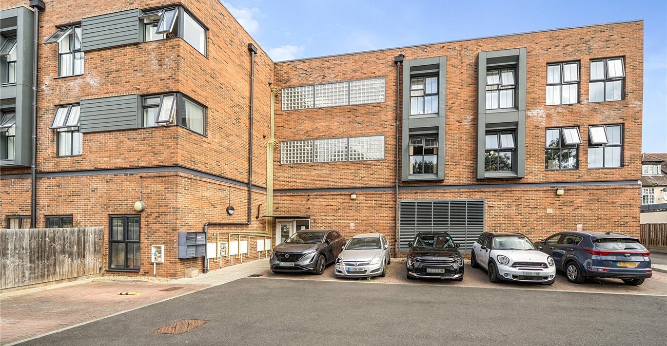 2 bedroom property for sale in Beckenham | Robinson Jackson