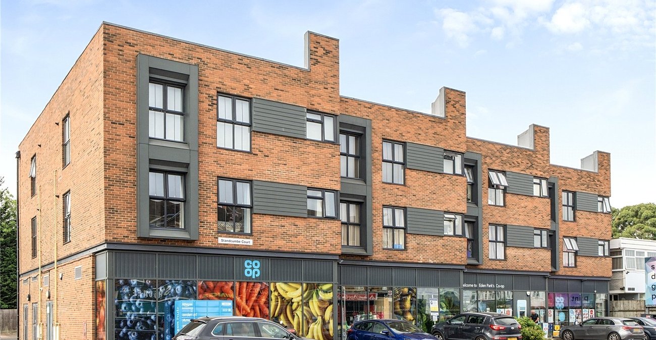 2 bedroom property for sale in Beckenham | Robinson Jackson