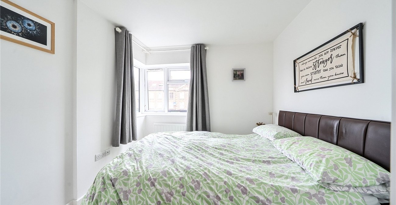 2 bedroom property for sale in Beckenham | Robinson Jackson