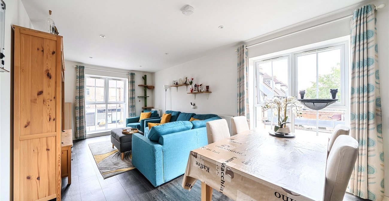 2 bedroom property for sale in Beckenham | Robinson Jackson