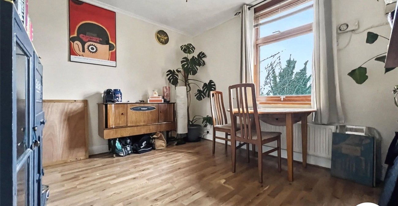 2 bedroom house for sale in Chatham | Robinson Michael & Jackson