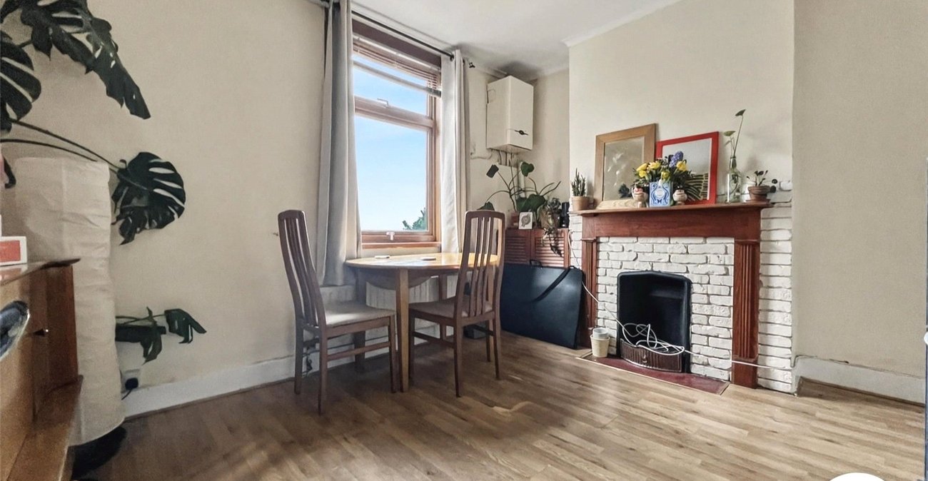 2 bedroom house for sale in Chatham | Robinson Michael & Jackson