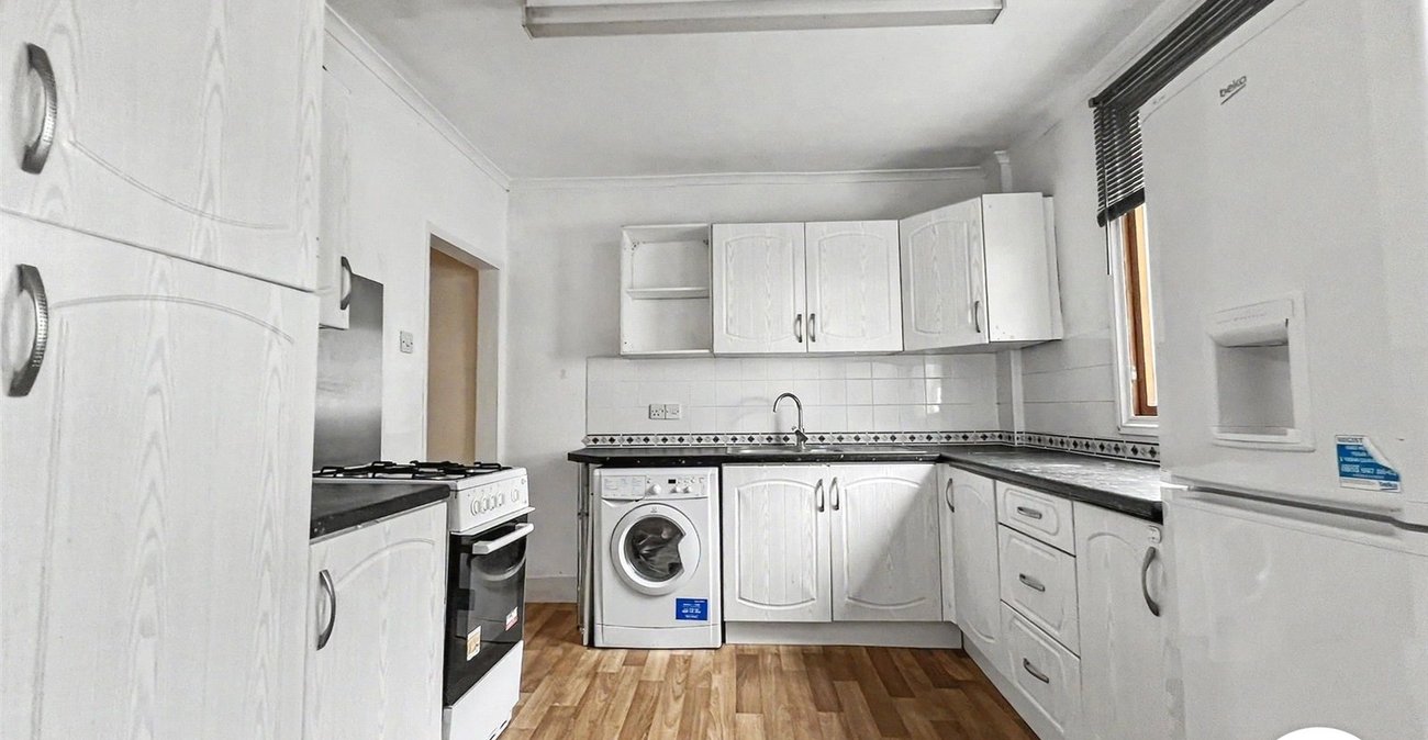 2 bedroom house for sale in Chatham | Robinson Michael & Jackson
