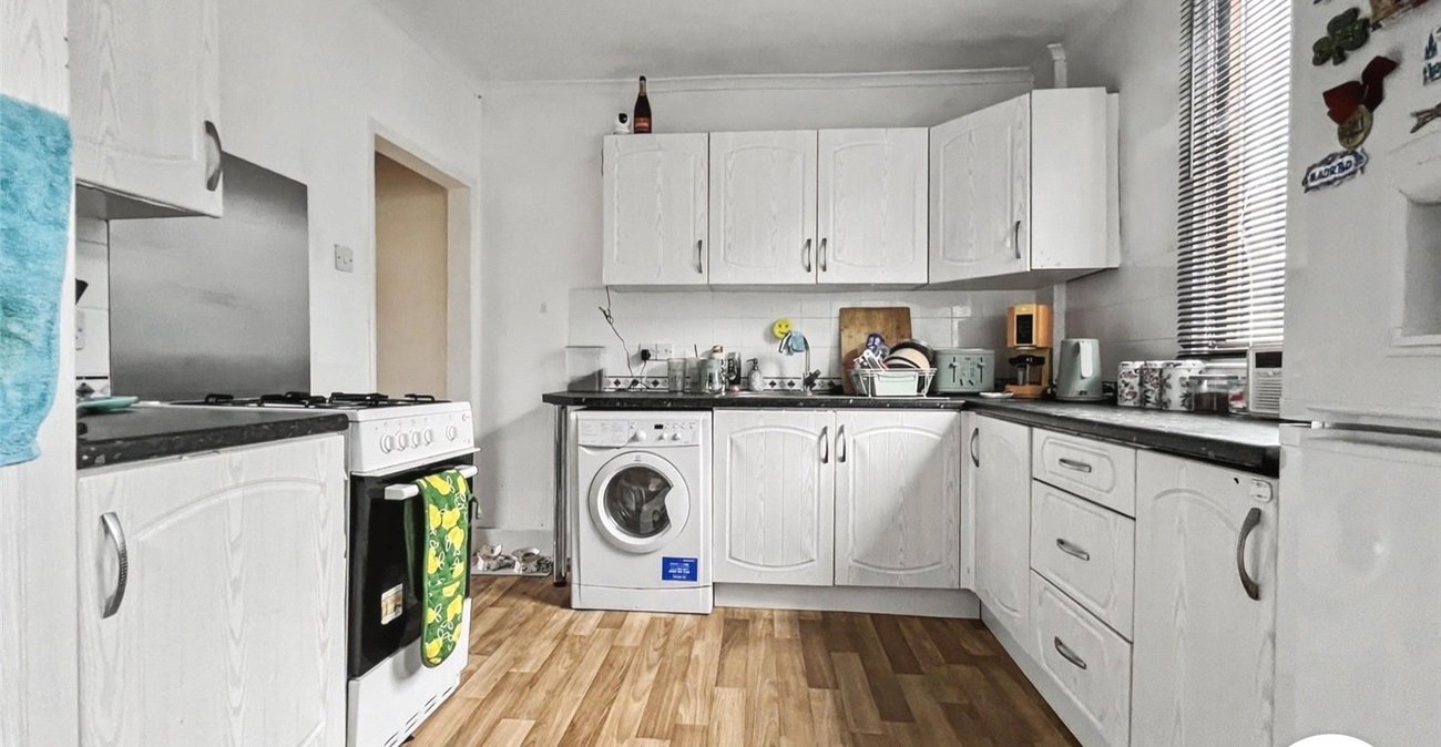 2 bedroom house for sale in Chatham | Robinson Michael & Jackson