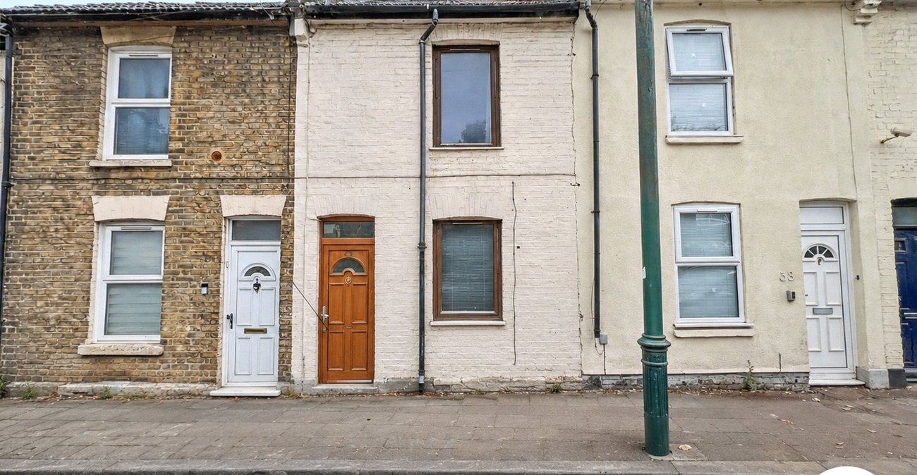 2 bedroom house for sale in Chatham | Robinson Michael & Jackson