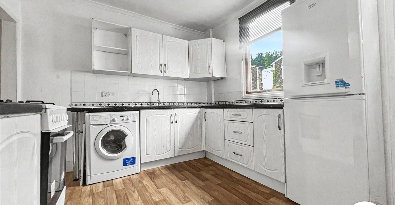 2 bedroom house for sale in Chatham | Robinson Michael & Jackson