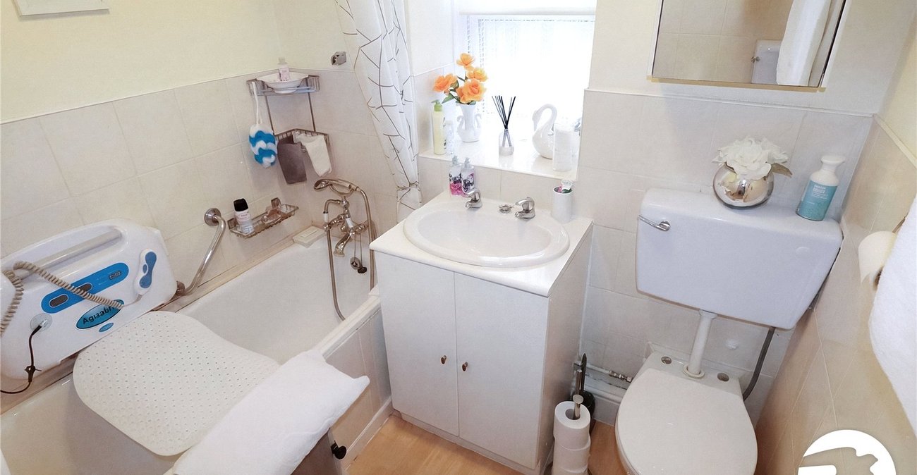 3 bedroom property for sale in Belvedere | Robinson Jackson