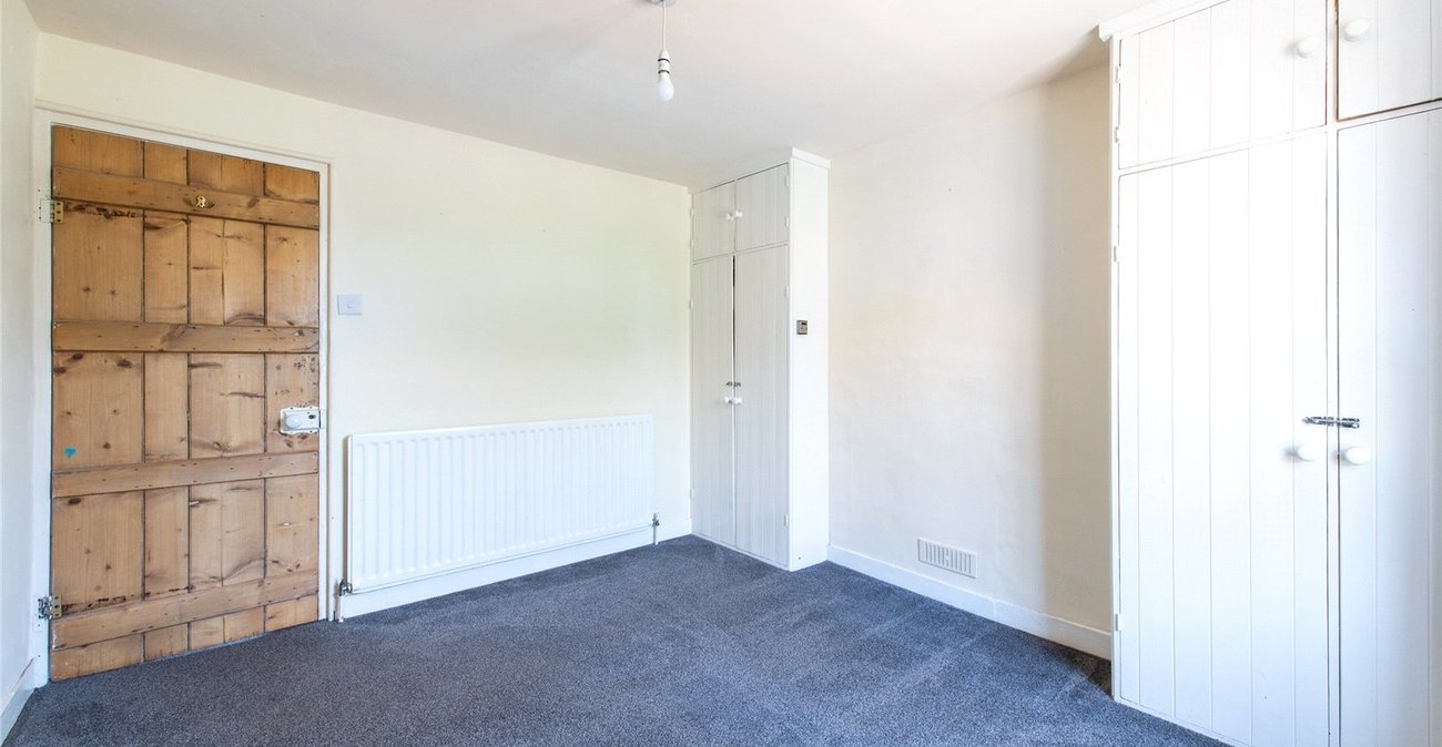 2 bedroom house for sale in Leeds | Robinson Michael & Jackson