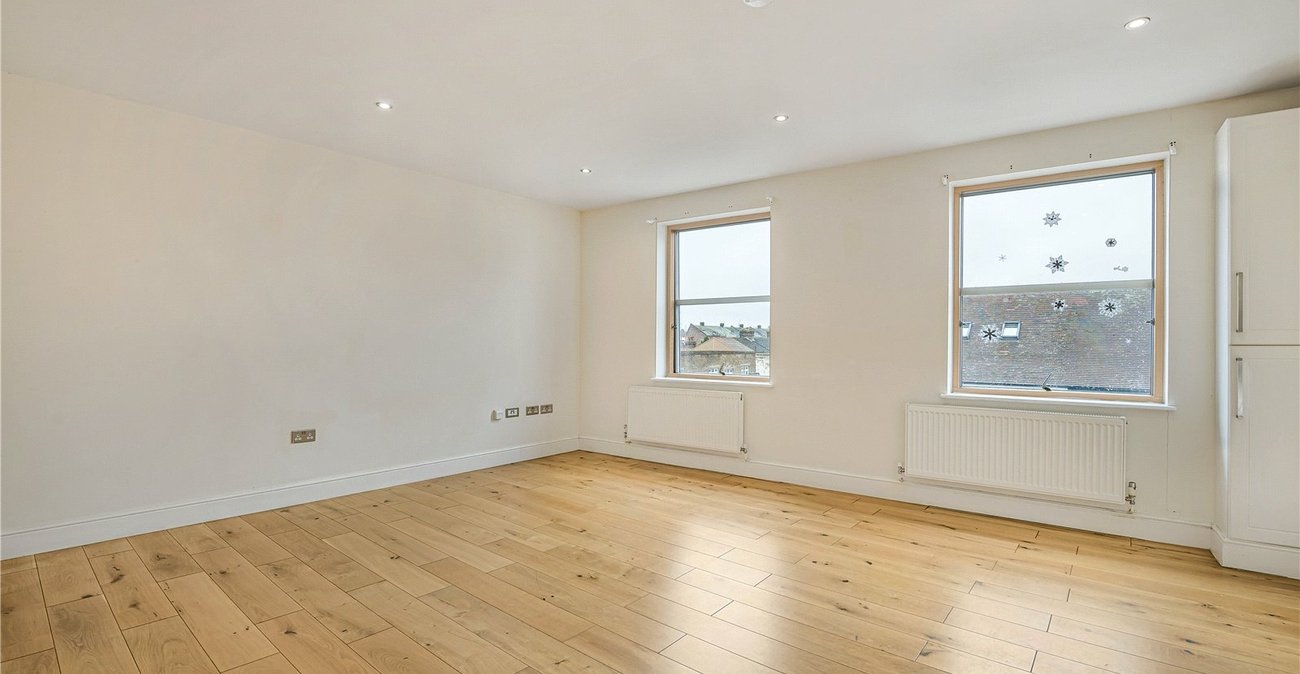 2 bedroom property for sale in Welling | Robinson Jackson