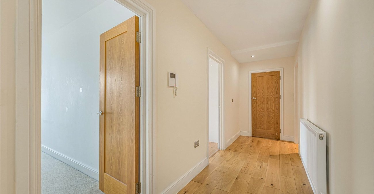 2 bedroom property for sale in Welling | Robinson Jackson