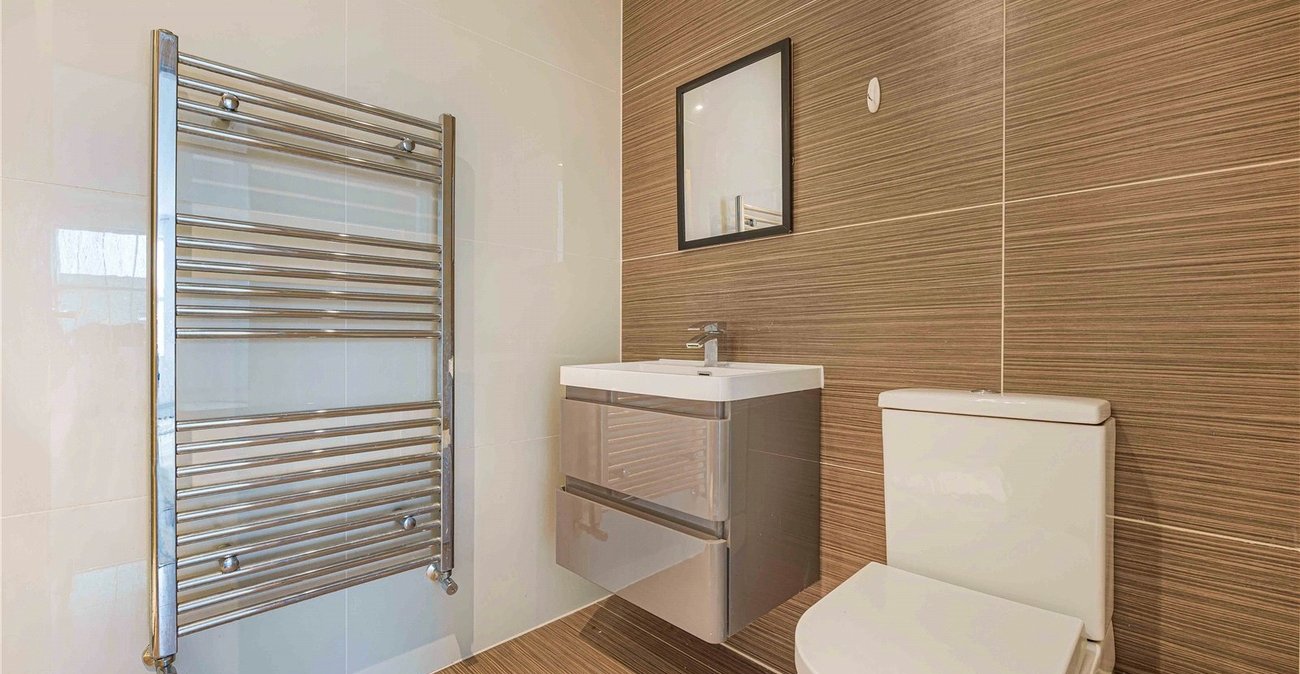 2 bedroom property for sale in Welling | Robinson Jackson