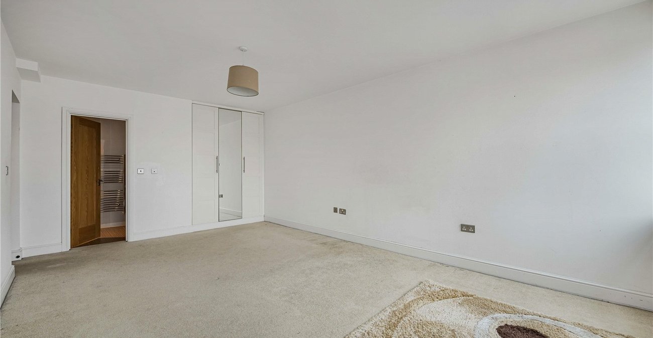 2 bedroom property for sale in Welling | Robinson Jackson