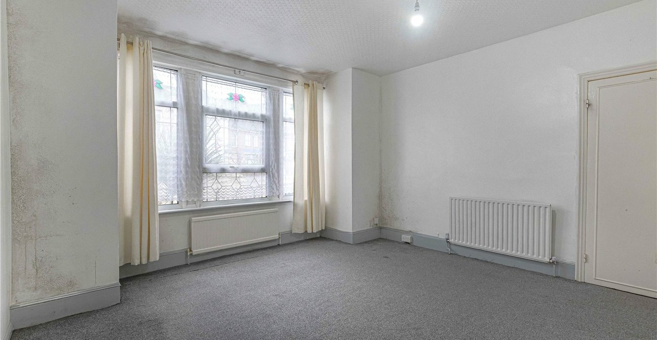 5 bedroom house for sale in Welling | Robinson Jackson