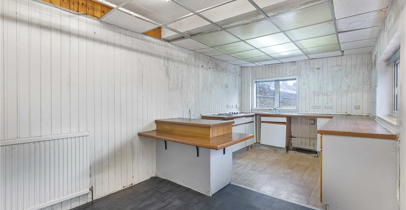 5 bedroom house for sale in Welling | Robinson Jackson