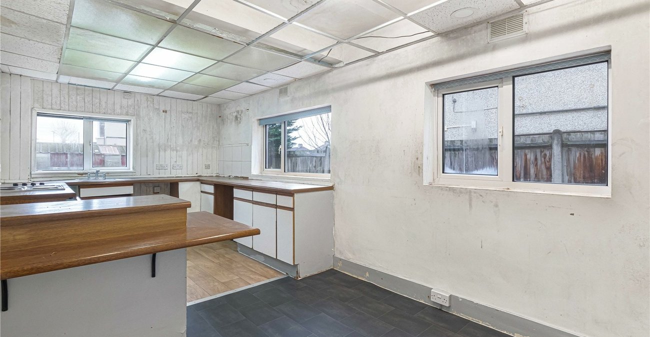 5 bedroom house for sale in Welling | Robinson Jackson