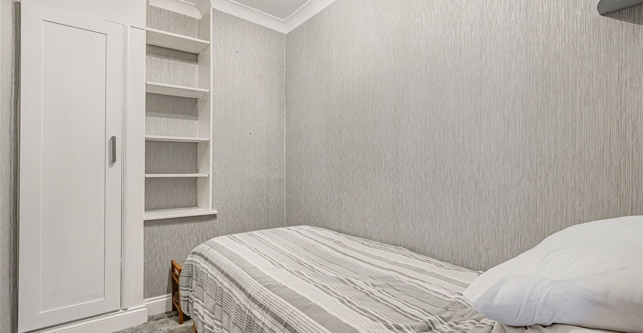 3 bedroom house for sale in Welling | Robinson Jackson