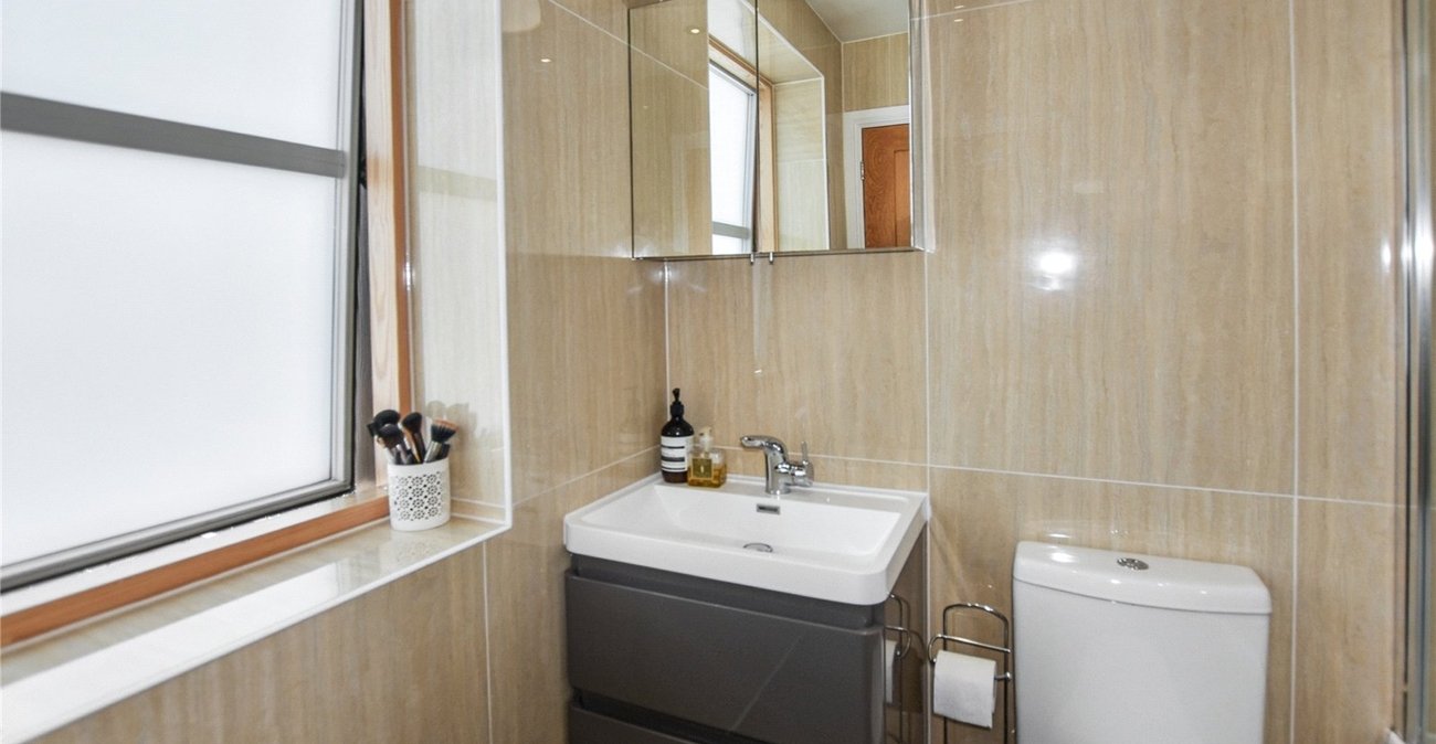 2 bedroom property for sale in Welling | Robinson Jackson