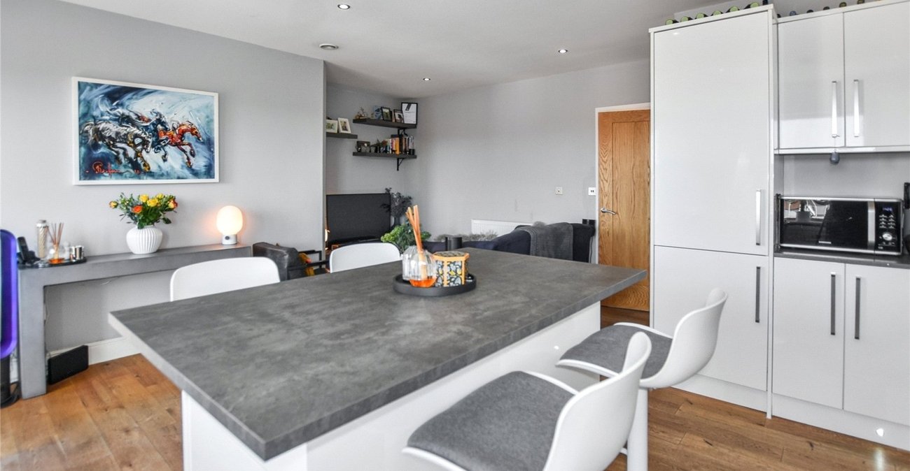 2 bedroom property for sale in Welling | Robinson Jackson