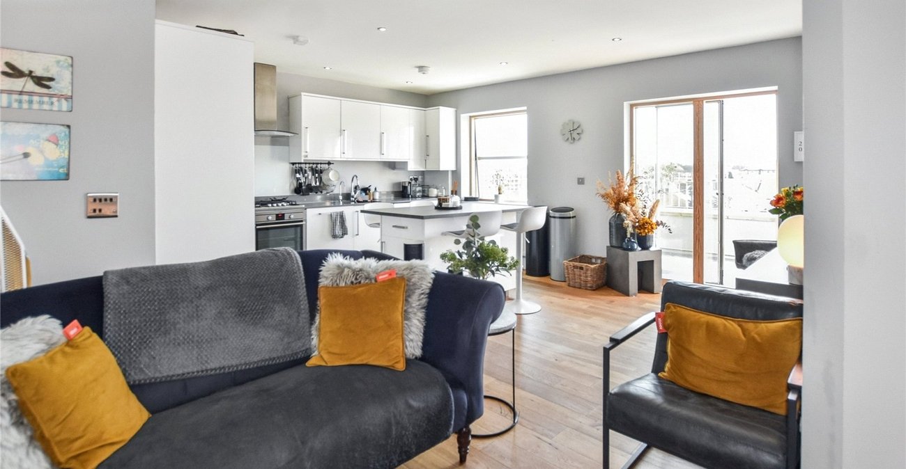 2 bedroom property for sale in Welling | Robinson Jackson