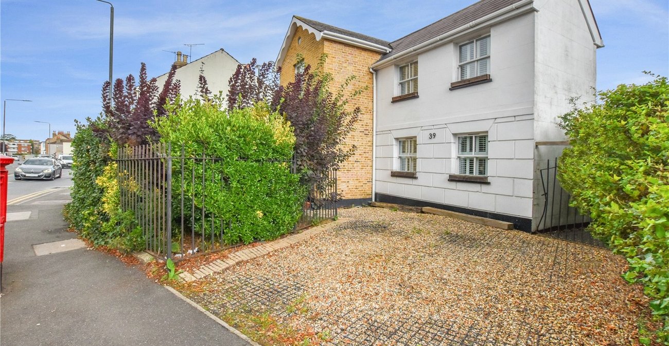 5 bedroom house for sale in Bexleyheath | Robinson Jackson