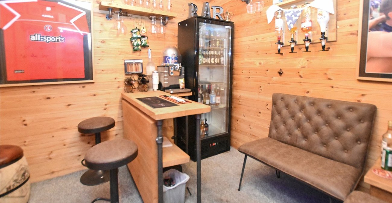 4 bedroom house for sale in Bexleyheath | Robinson Jackson