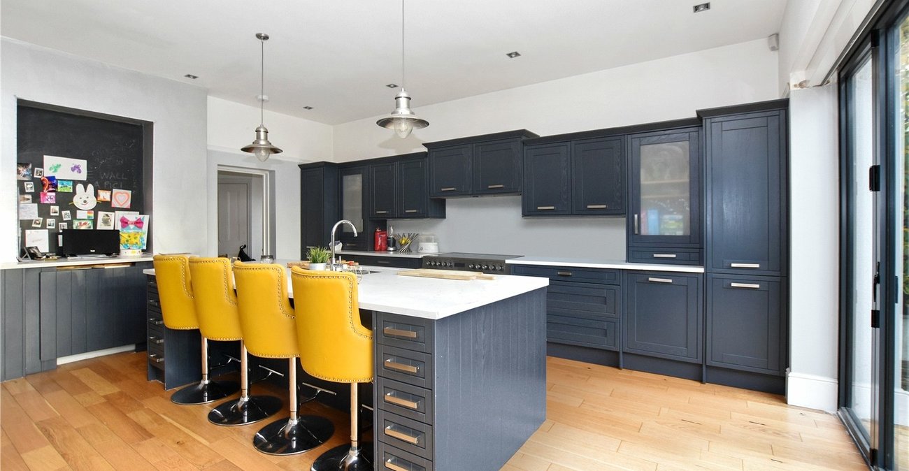 4 bedroom house for sale in Bexleyheath | Robinson Jackson