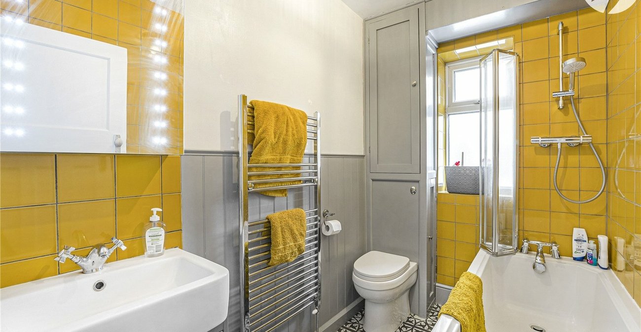 3 bedroom house for sale in Dartford | Robinson Jackson