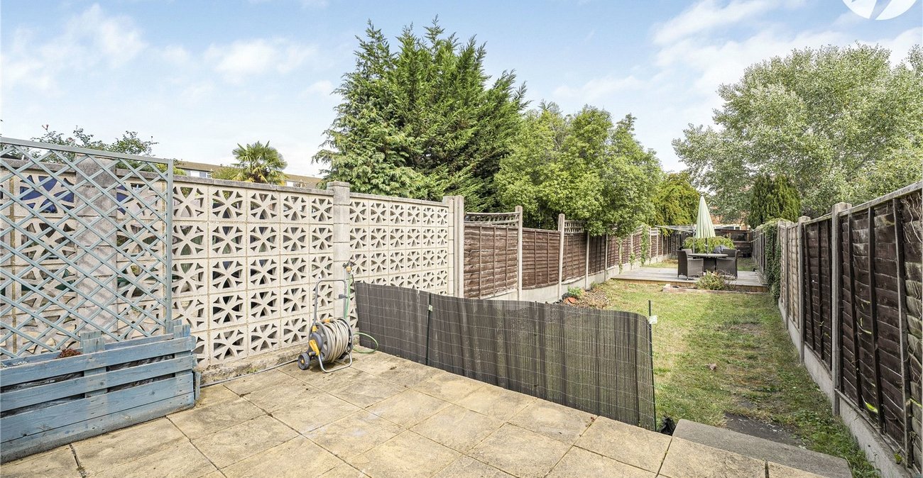 3 bedroom house for sale in Dartford | Robinson Jackson