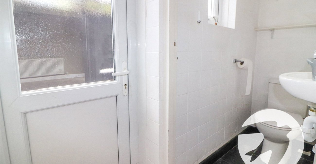 3 bedroom house for sale in Erith | Robinson Jackson