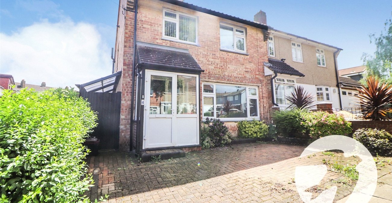 3 bedroom house for sale in Erith | Robinson Jackson