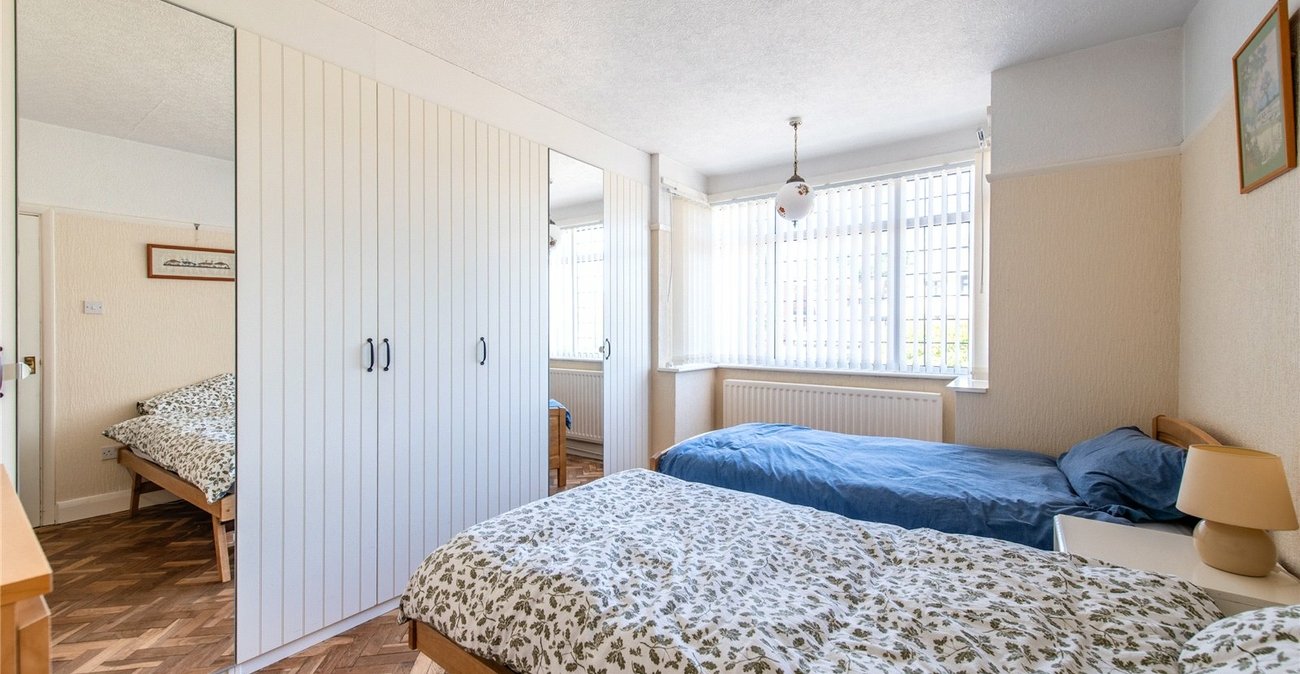 2 bedroom bungalow for sale in Gravesend | Robinson Michael & Jackson